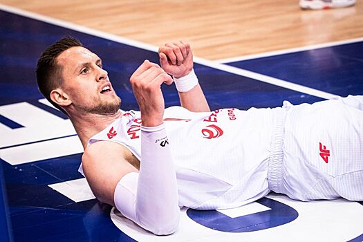 Игрок сборной Польши рассказал, как едва не умер после удара мячом по носу