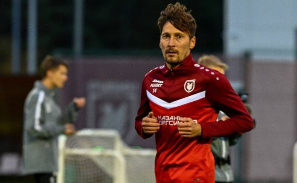 Потерял миллионы ради мечты. Евротур Кузяева завершился возвращением в РПЛ