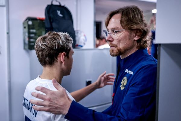 Карпин: Дивеев выйдет в стартовом составе на матч с Боливией