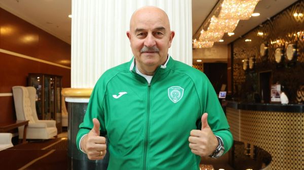 «У меня вообще никаких желаний не бывает». Черчесов — о работе в Европе