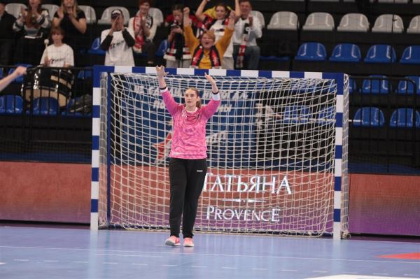 «Звезда» в Чехове расправилась с «Астраханочкой»