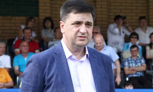 Развалил клуб на Украине, а теперь проворачивает мутные схемы в «Торпедо»: забаненный бизнесмен опять управляет клубом?