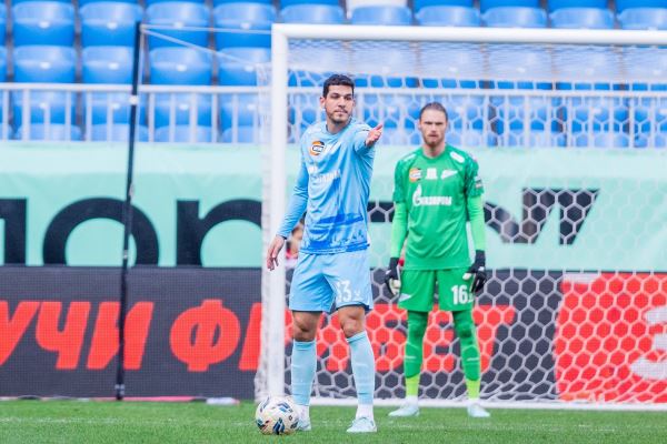 Дзюба сделал «Зениту» дорогой подарок. Петербуржцы чудом унесли ноги из Самары